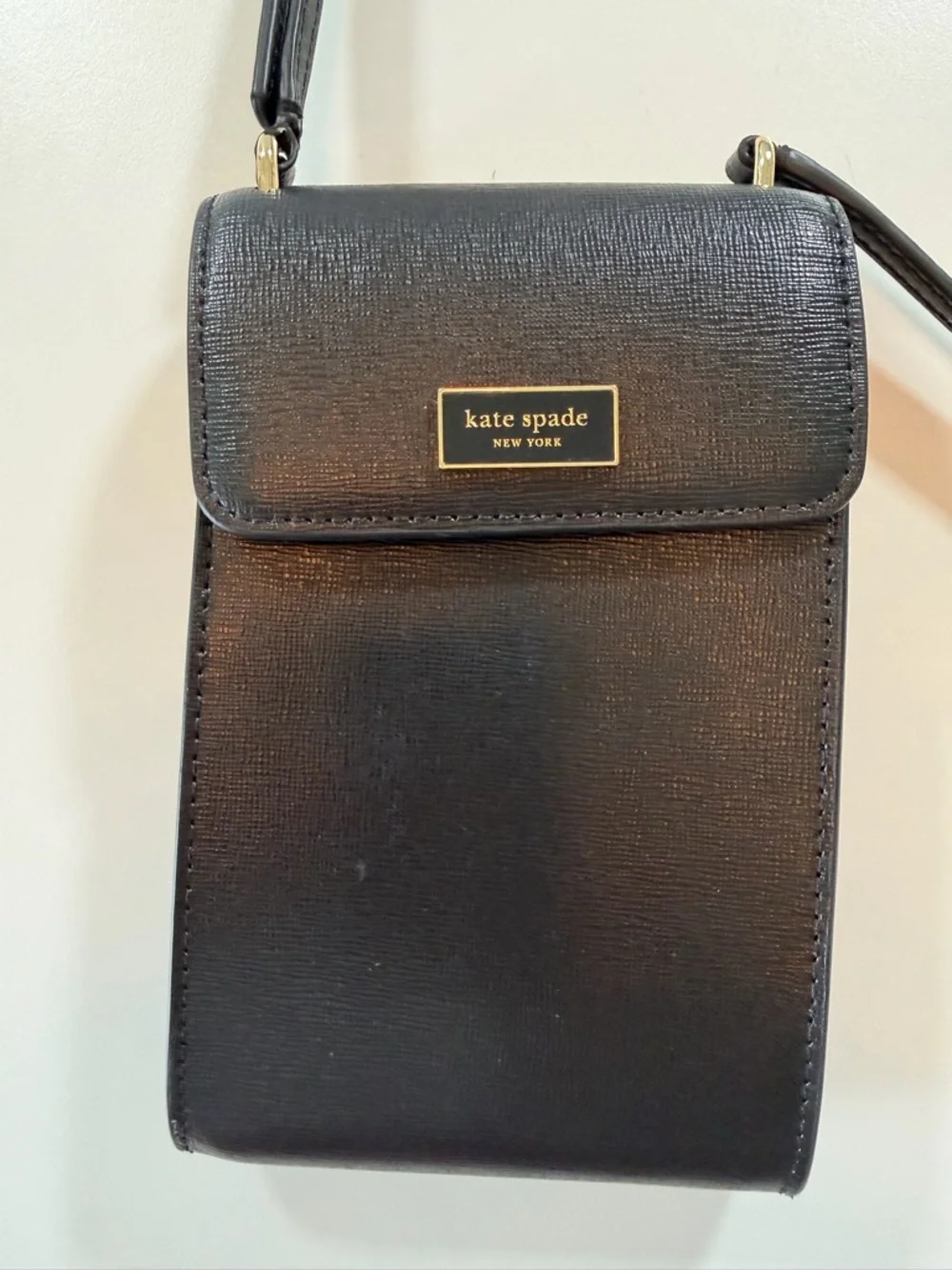 Kate Spade Serena Phone Crossbody Black Saffiano Leather